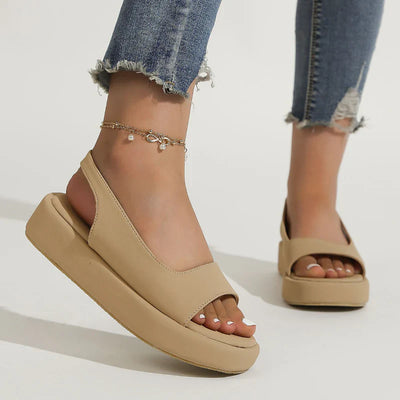 Trina – Stylische Plateausandalen