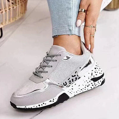 Conie schnürschuhe mit leopardenmuster
