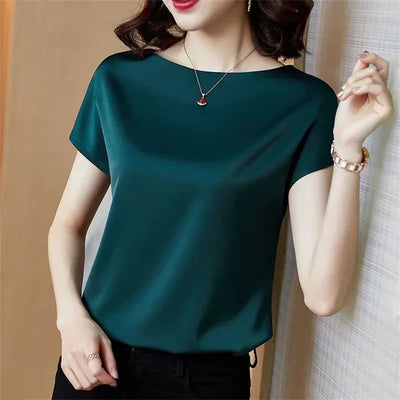 Karindah – Elegante Bluse aus Seidensatin mit Flügelärmeln