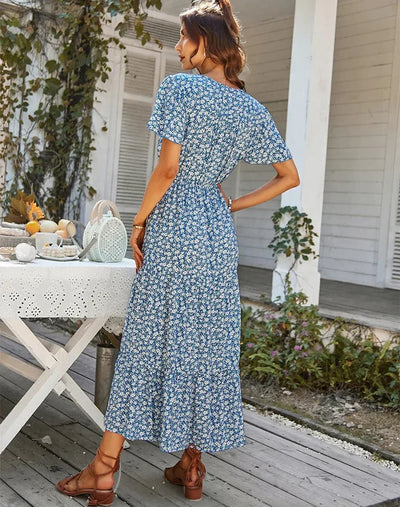 Valkynne – Elegantes Midikleid mit Blumenmuster und Knopfleiste