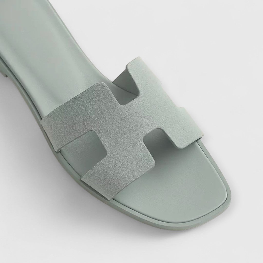 NOVA | ZEITLOSE SANDALEN