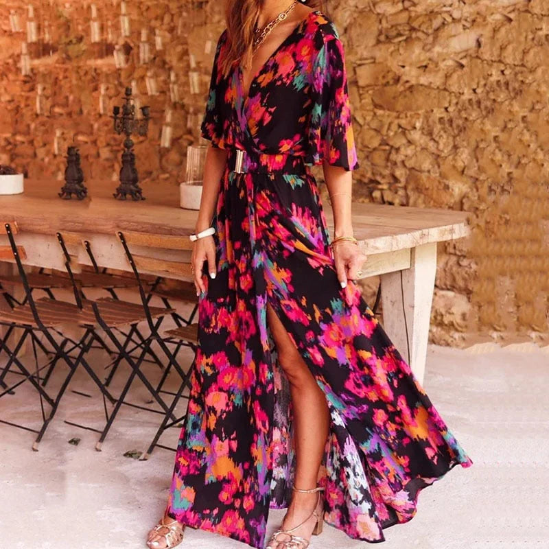 Vina - Elegantes bedrucktes Maxikleid mit Öffnung
