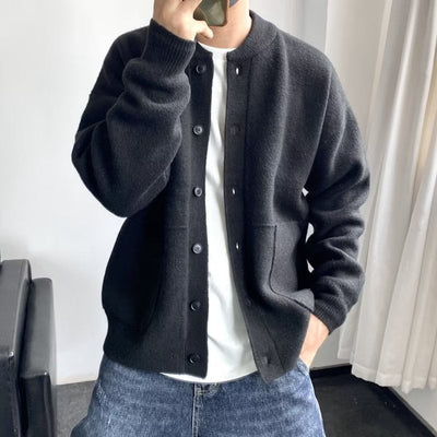 JAMES WEICHE STRICKJACKE