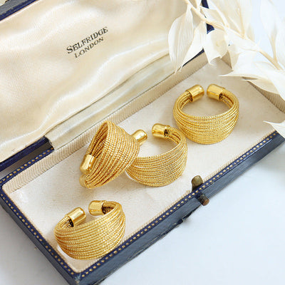 Vera Gold Ring mit offener Spitze