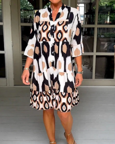 STILVOLLES PLISSEE KLEID