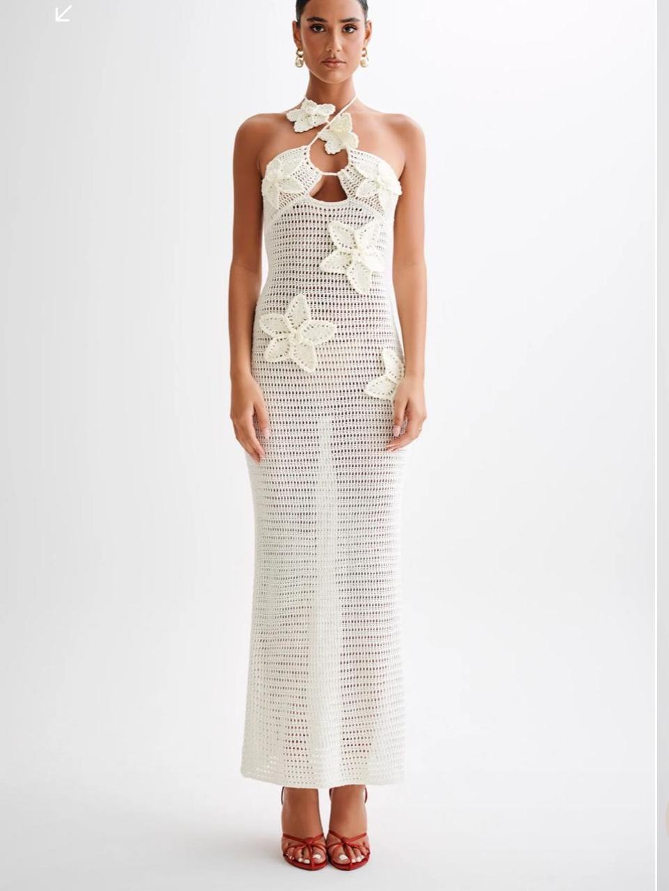 Häkel-Maxikleid mit Blumenapplikationen und Neckholder für Damen