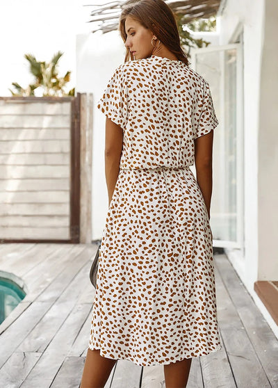 Georgia | Sanft gepunktetes Midi-Kleid mit Knopfdetails