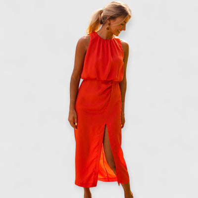 Liene | Premium Langkleid mit tiefem Ausschnitt