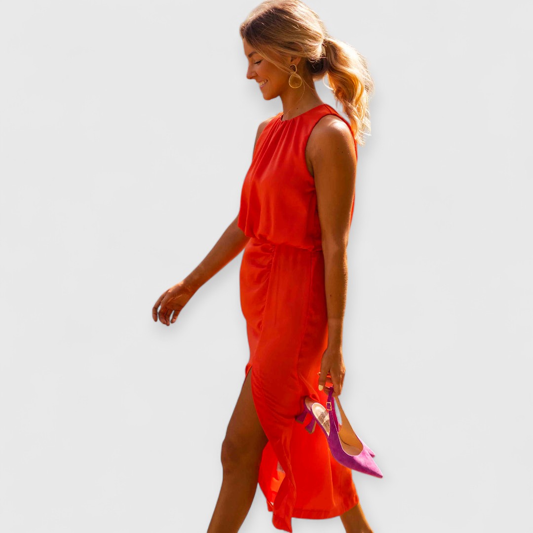 Liene | Premium Langkleid mit tiefem Ausschnitt