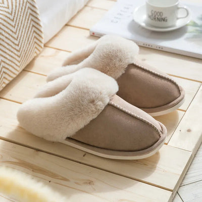 WARM GEFÜTTERTE PANTOFFELN