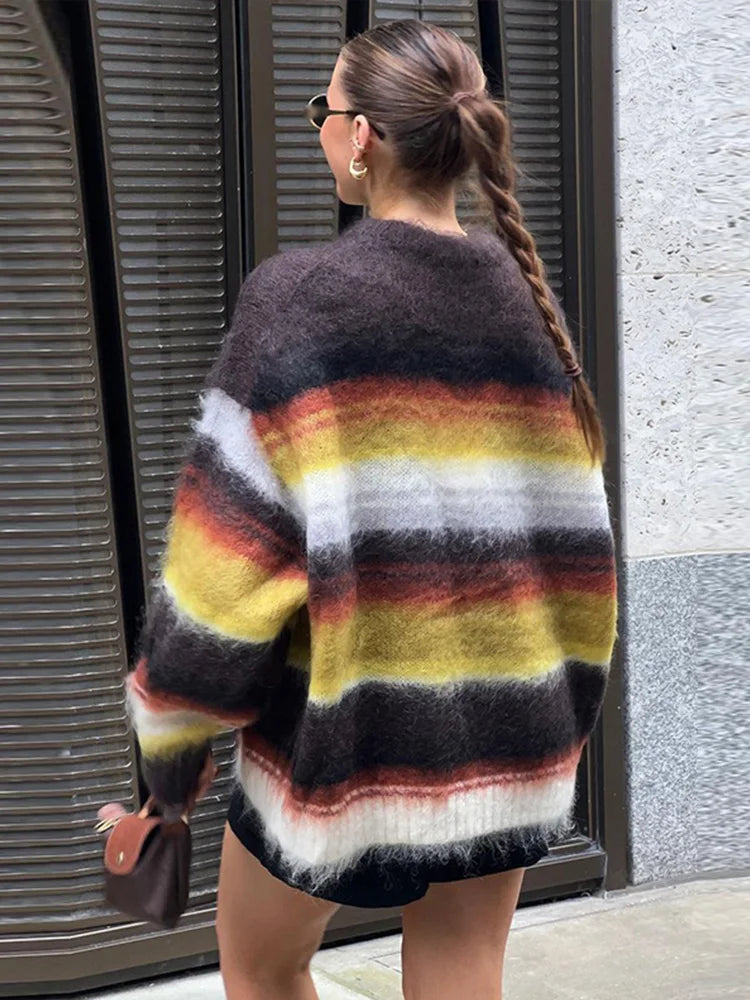 Selma | Gestreifter Fuzzy-Strickpullover