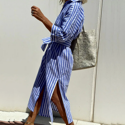 STYLISCHES GESTREIFTES HEMDBLUSENKLEID