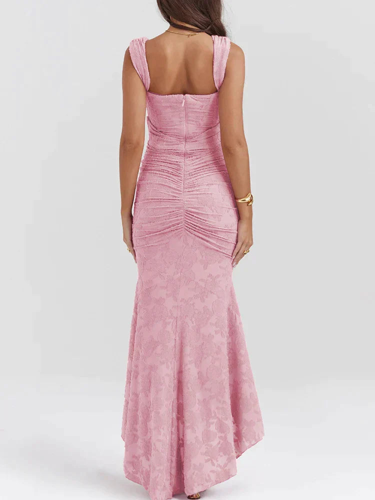 Schulterfreies Spitzen-Abendkleid mit figurbetonter Passform