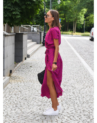 Freya | Auffälliges Midi-Kleid mit Blumenmuster und Taillengürtel