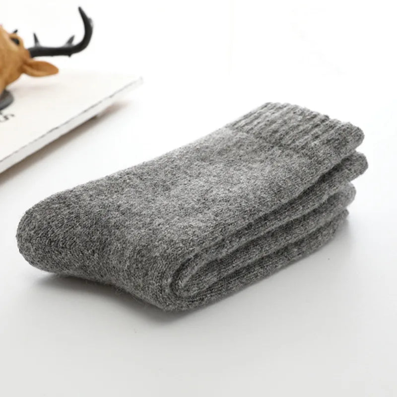 SOCKEN AUS WOLLE UND BAUMWOLLE