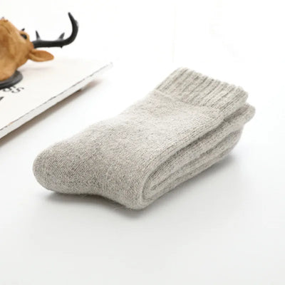 SOCKEN AUS WOLLE UND BAUMWOLLE