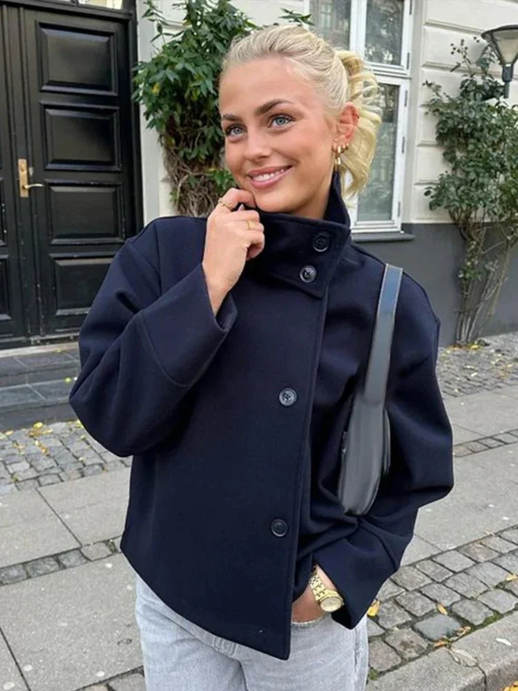 Olga | Kurze Damenjacke mit Stehkragen