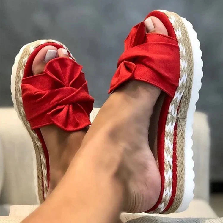 Keinna – Charmante Plateau-Sandalen mit Schleife