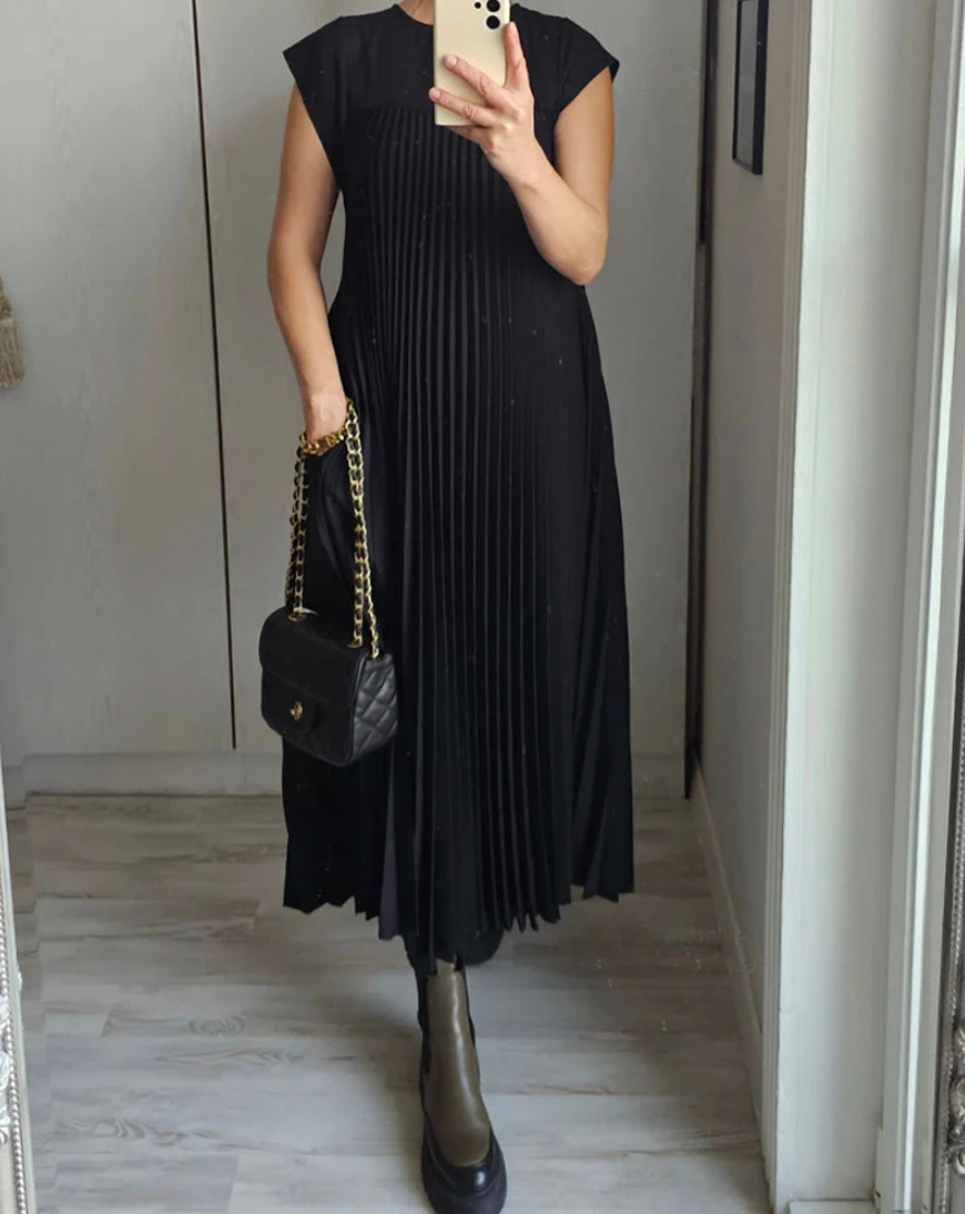Elegantes Plisseekleid in Beige – Ärmelloses A-Linien Midikleid mit Struktur & Taschen