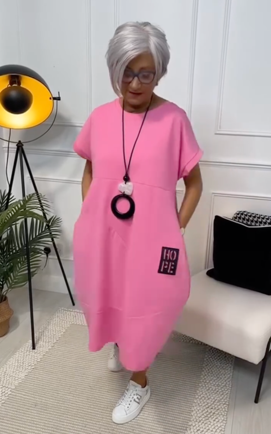 Zuzanna | Luftiges Sommerkleid mit Rundhalsausschnitt