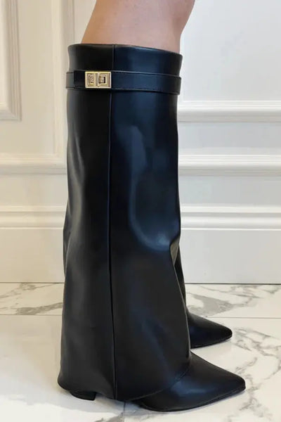 Damenstiefel mit weitem Beinabschluss – Eleganter Retro-Look in Beige