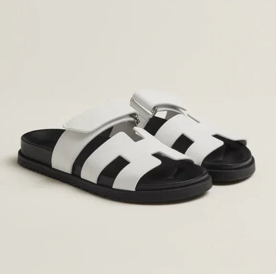 Collin – Moderne Cutout-Sandalen