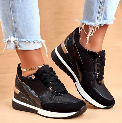 Amelia – keilsneaker mit sportlichem schnürverschluss