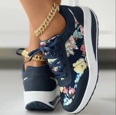 Lovisa – canvas-schuhe mit blumenmuster