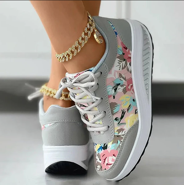 Lovisa – canvas-schuhe mit blumenmuster