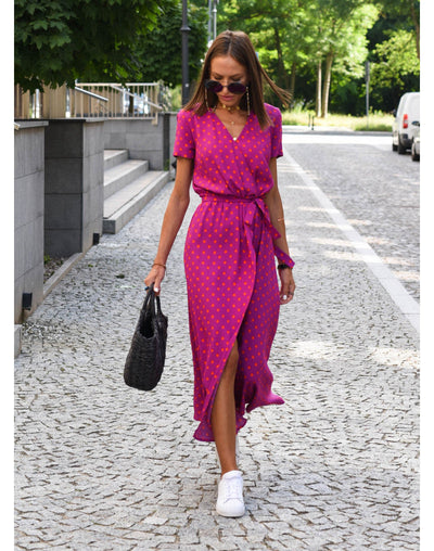 Freya | Auffälliges Midi-Kleid mit Blumenmuster und Taillengürtel