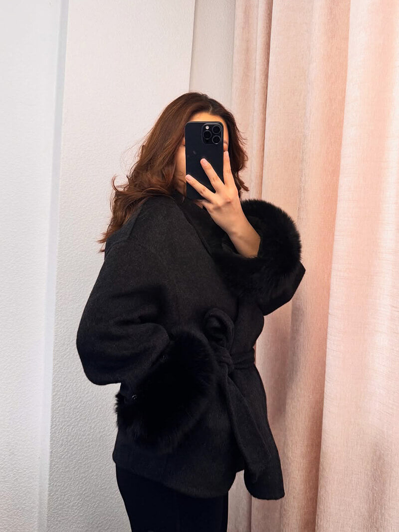 Damen Mantel mit Kunstfellbesatz – Eleganter Winter Kurzmantel