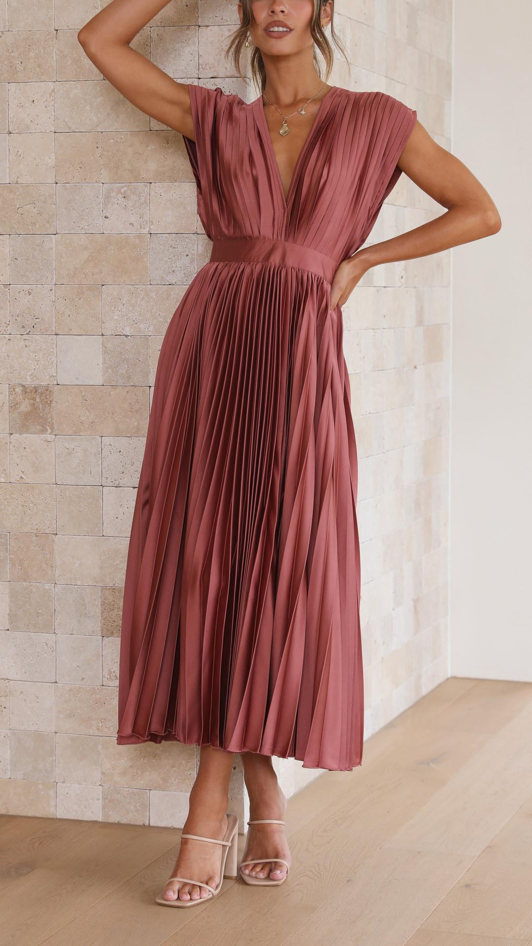 Alexis - Stilvolles Faltenkleid