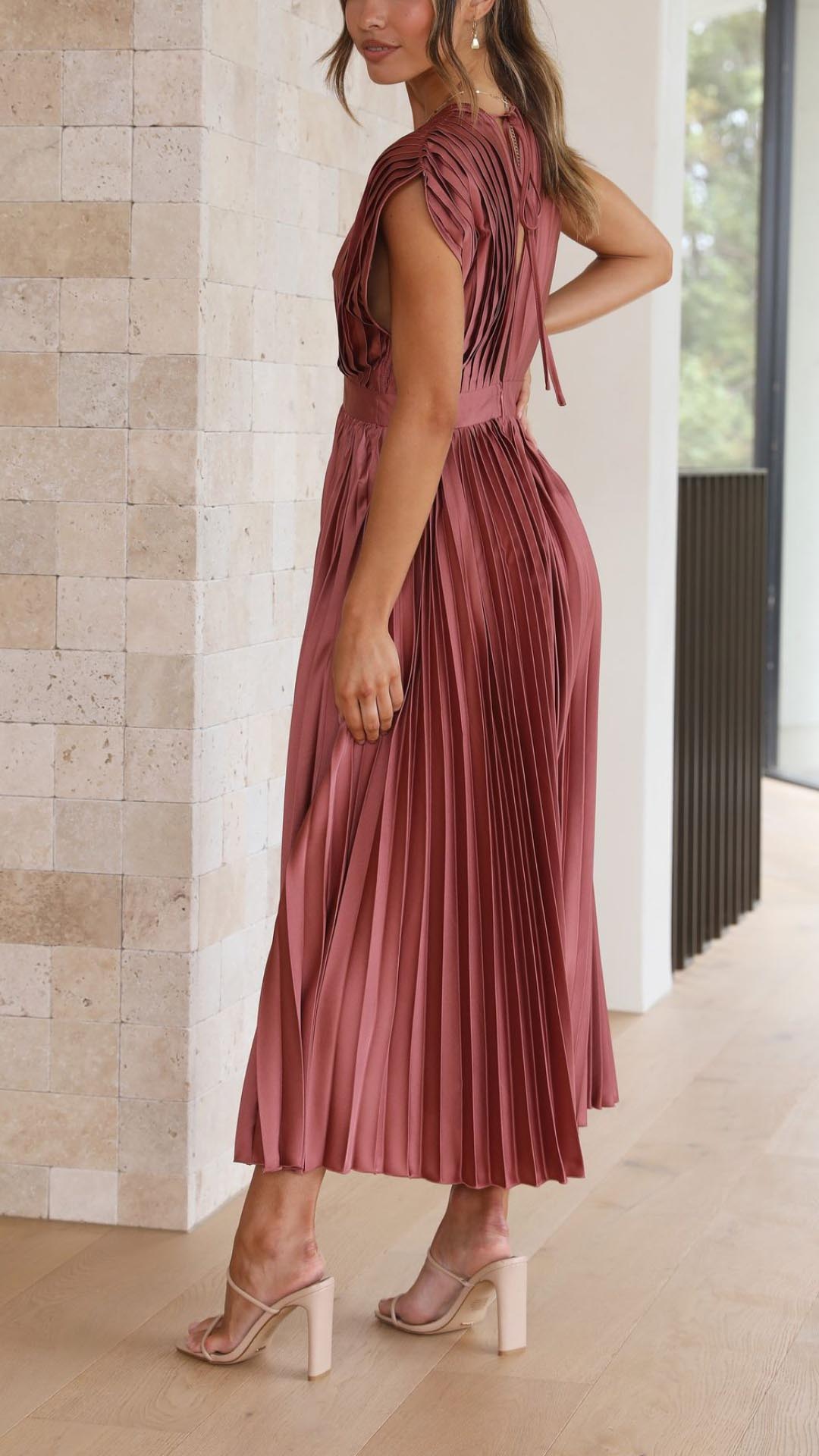 Alexis - Stilvolles Faltenkleid