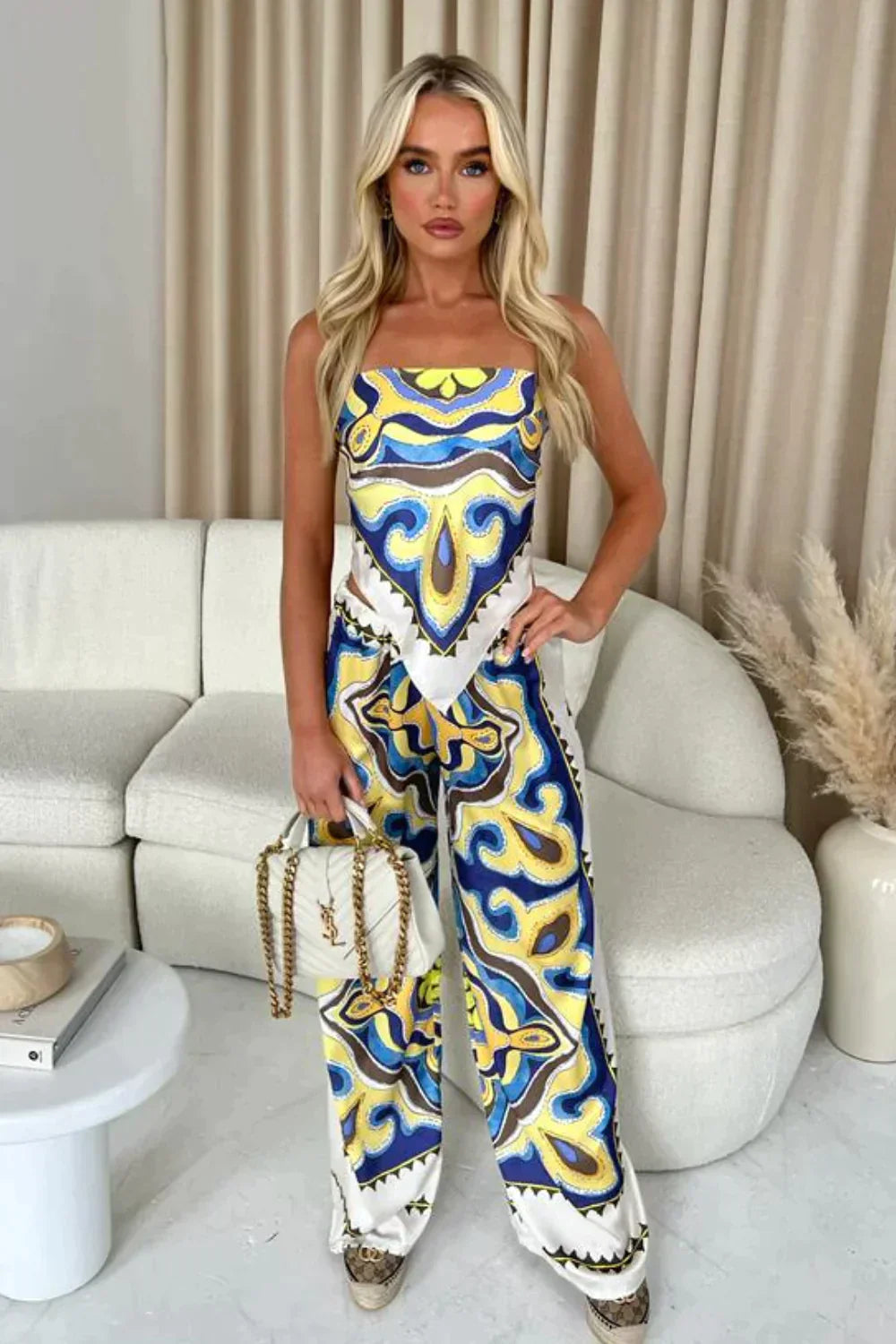 Ayalin – Sommer-Set mit lebendigem Print