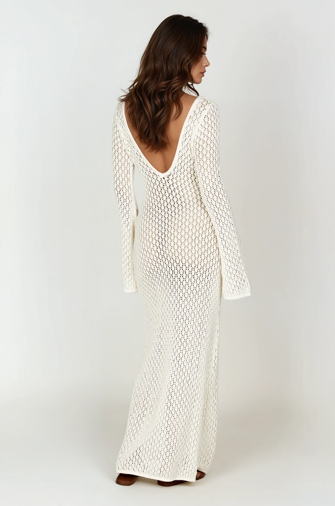 Liviane - Gehäkeltes Maxikleid mit Fishtail-Ärmeln