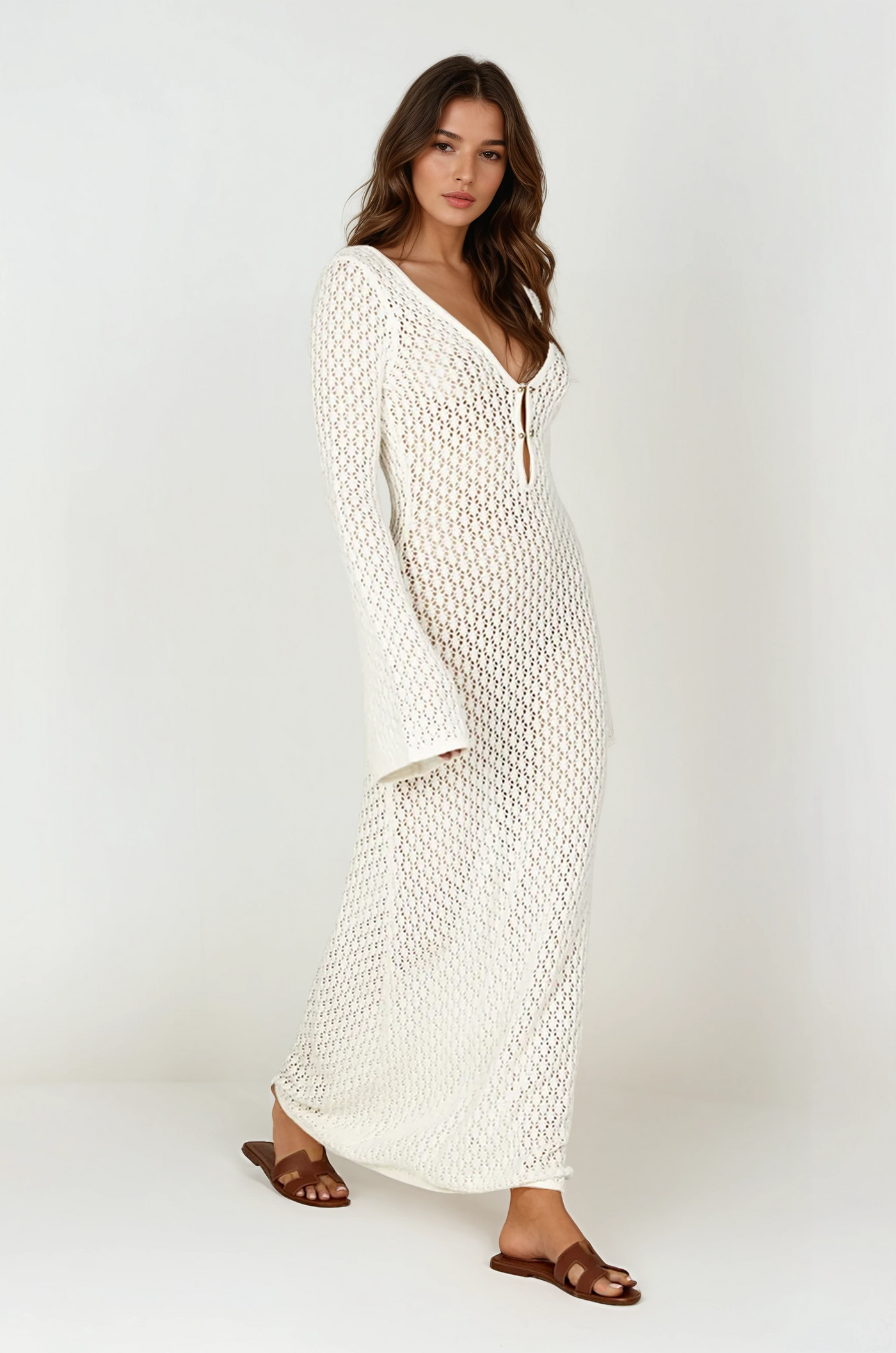 Liviane - Gehäkeltes Maxikleid mit Fishtail-Ärmeln