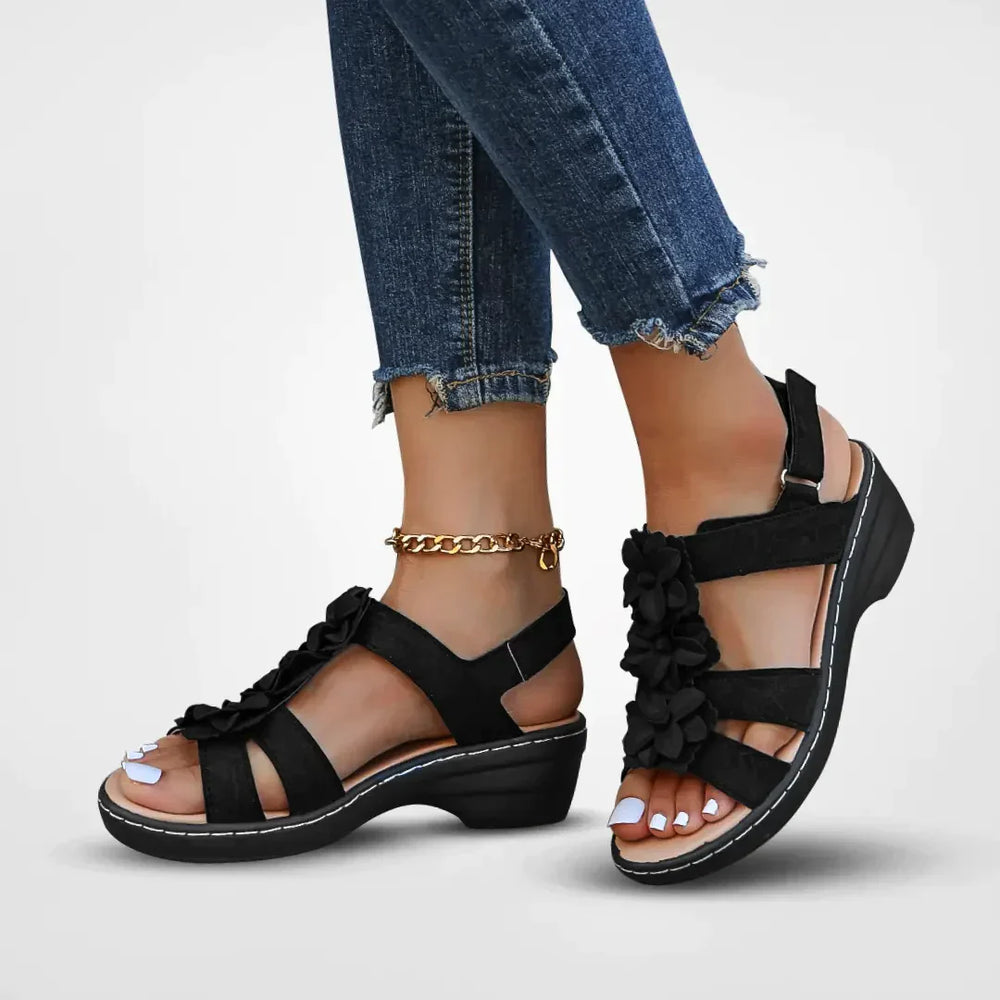 FLORESSA - ORTHOPÄDISCHE SANDALEN MIT BLUMENAKZENT
