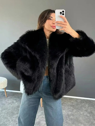 AMARA LUXURIÖSER HANDGEWEBTER WOLLMANTEL
