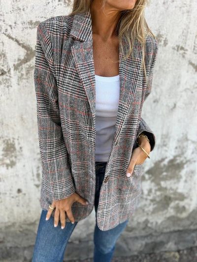 LÄSSIGER KARTIERTER BLAZER MIT REVERS