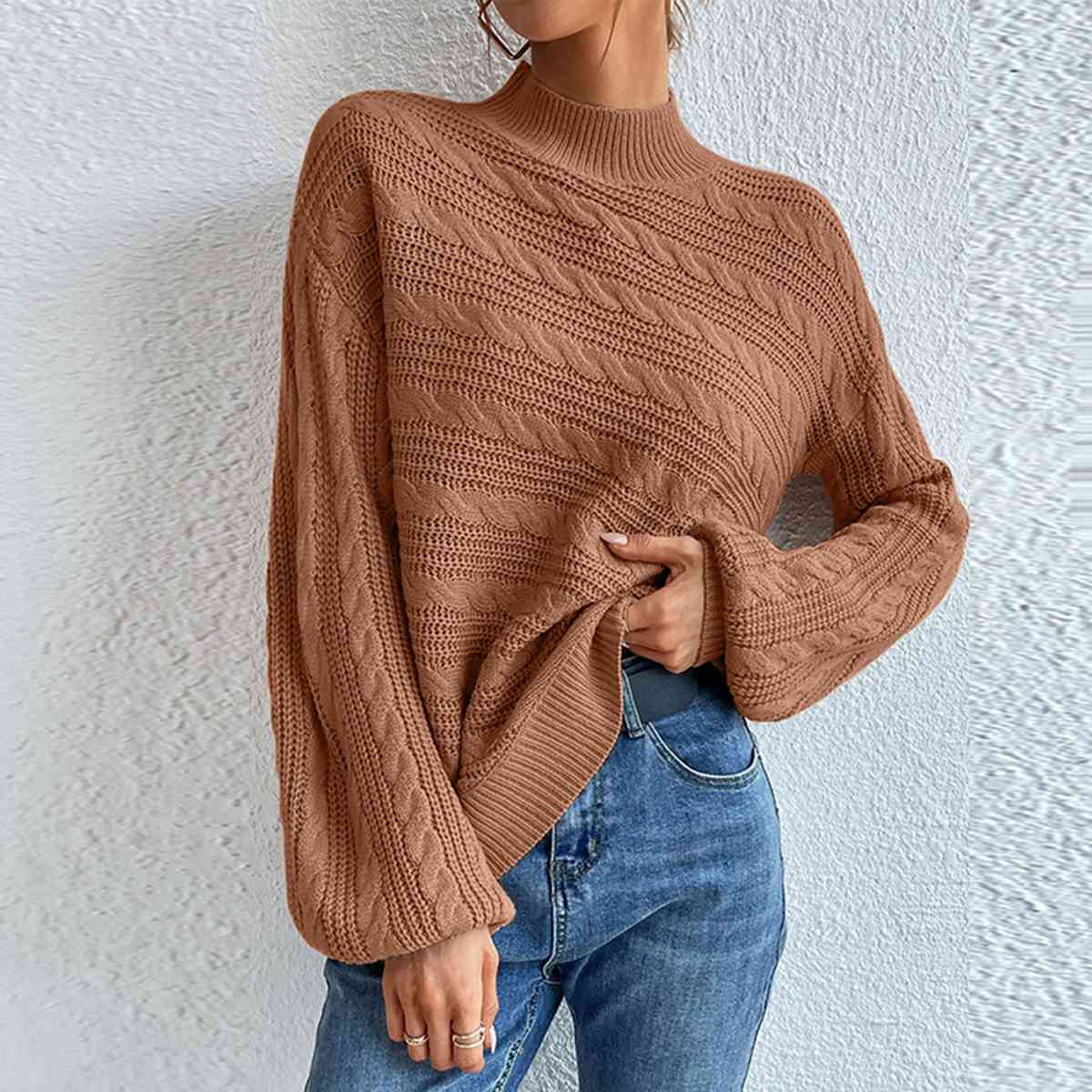 Eleganter Rollkragenpullover aus Zopfmuster für Damen