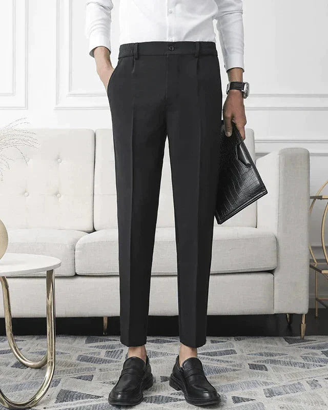 Kayden | All-Black Passendes Outfit mit Langer Ärmel Polohemd, hose & Wildleder-Loafer