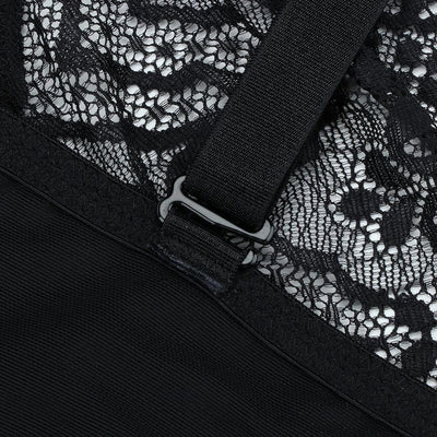 Shapewear-Body mit kurzen Beinen und V-Ausschnitt mit Spitzenbesatz