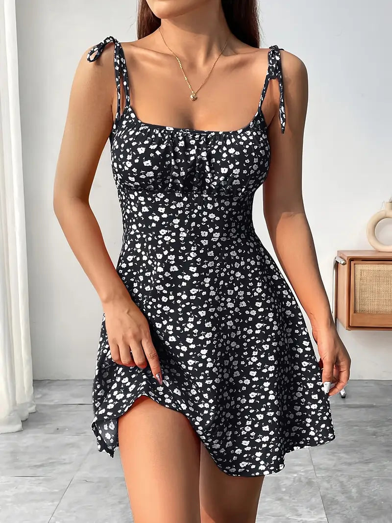 Maxine – Minikleid mit Blumenmuster und Bindebändern