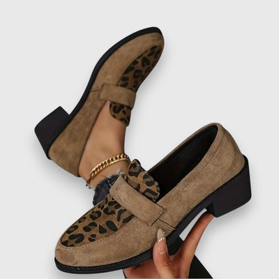 WILDTOUCH - ELEGANTER PANTOFFEL MIT LEOPARD ENMUSTER
