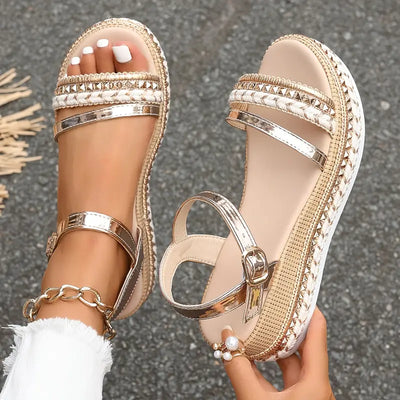 Gene – Metallic-Plateau-Sandalen mit geflochtenem Riemen