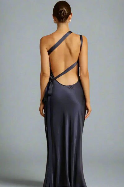 Maxine - Elegant one-shoulder dress with open back and sloped neckline