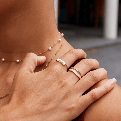 Klassischer Ring mit Süßwasserperle