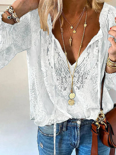 Brilaya – Boho-Spitzenbluse mit V-Ausschnitt