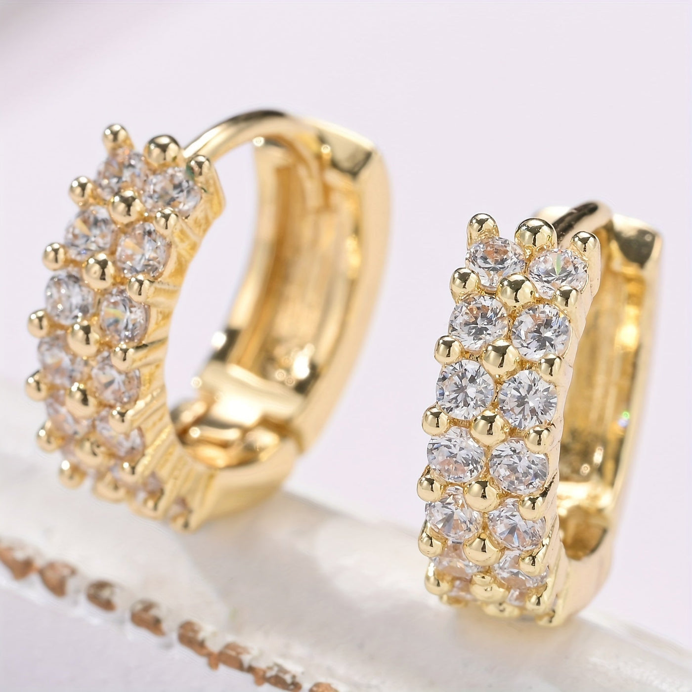 Goldene Duo Hoops Ohrringe 18K Plated Sparkle Zirkonia Ohrringe