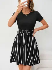 Edna | Neu Gestreiftes Patchwork-Kleid in A-Linie mit Kordelzug